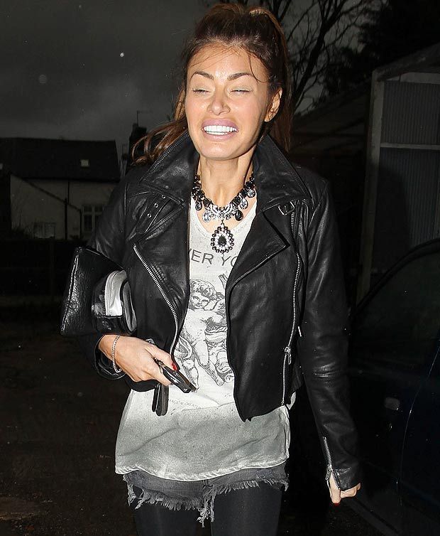 Chloe Sims - звезда британского ТВ без макияжа