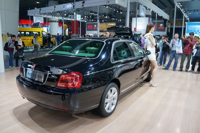 Модели и автомобили на выставке Auto Guangzhou-2013 Модели и автомобили на выставке Auto Guangzhou-2013