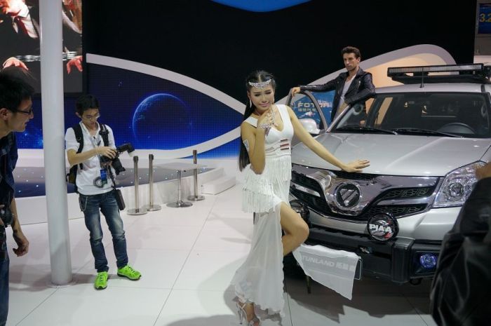 Модели и автомобили на выставке Auto Guangzhou-2013 Модели и автомобили на выставке Auto Guangzhou-2013