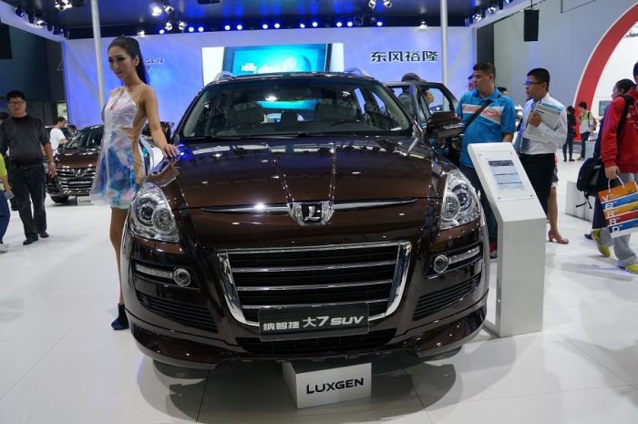 Модели и автомобили на выставке Auto Guangzhou-2013 Модели и автомобили на выставке Auto Guangzhou-2013