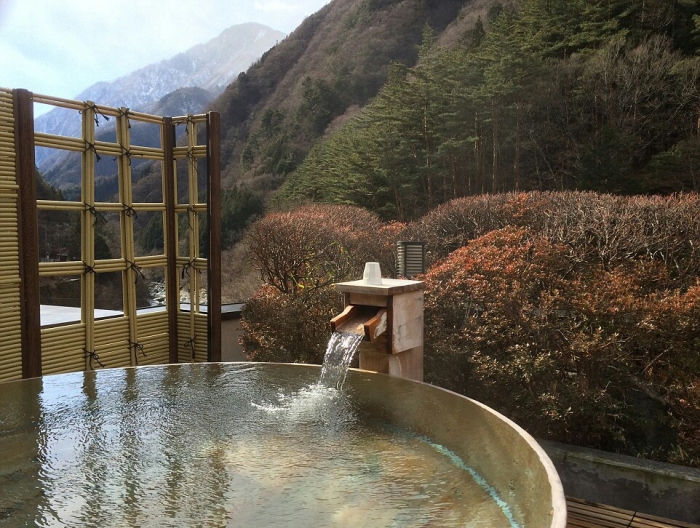Nishiyama Onsen Keiunkan: самый старый отель в мире