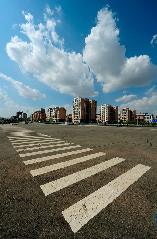 Прогулка по самому большому городу-призраку в мире