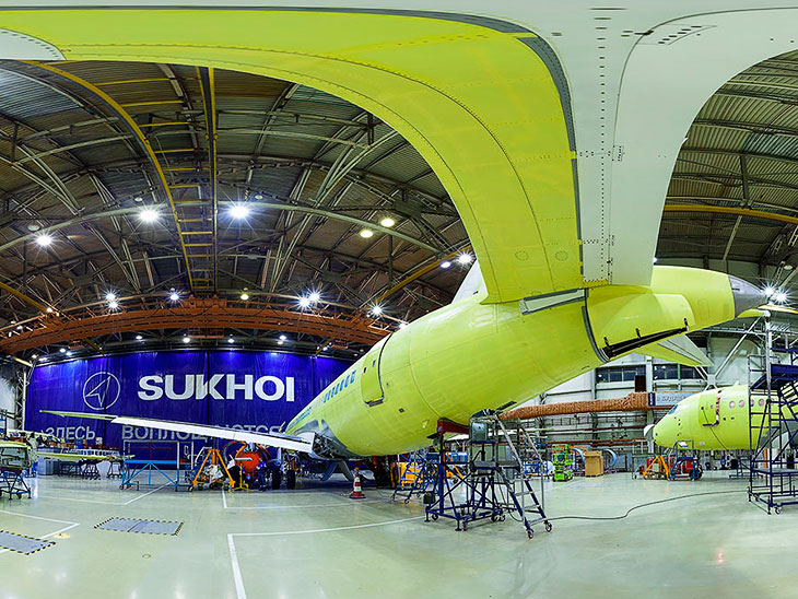 Как производят самолет Сухой Суперджет 100