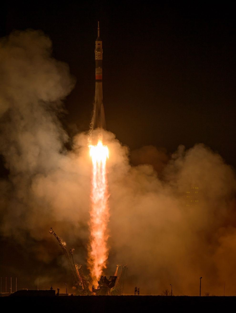Старт космического корабля «Союз ТМА-12М» Старт космического корабля «Союз ТМА-12М»