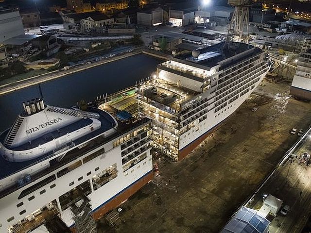 Как удлиняли круизный лайнер Silver Spirit