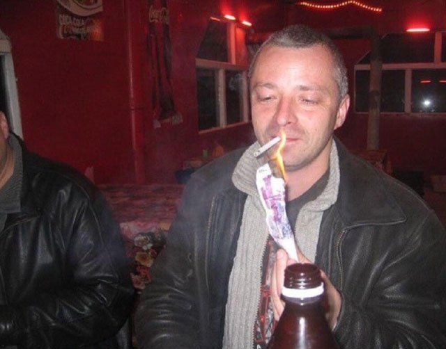 Пользователи сети демонстрируют свою успешность