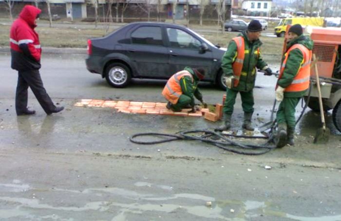 Нестандартный ремонт дорог