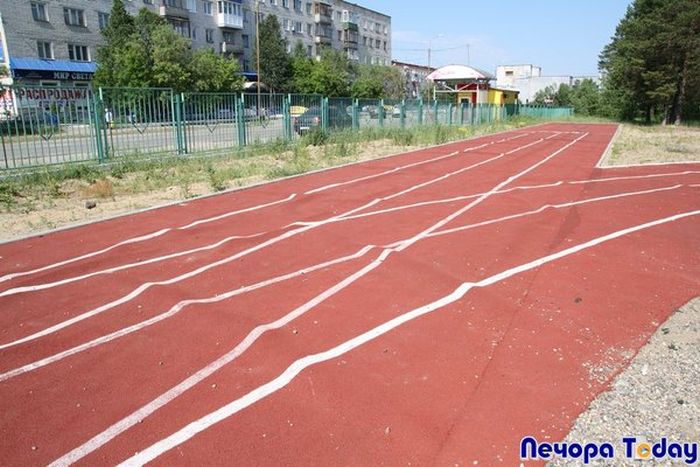 Школьный стадион за 5 млн рублей
