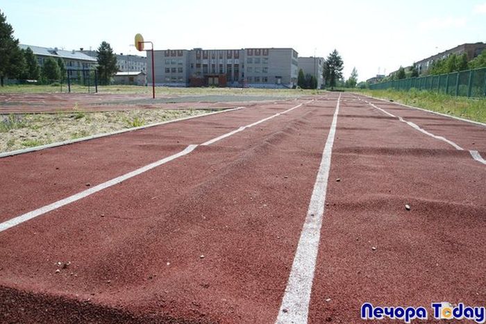 Школьный стадион за 5 млн рублей