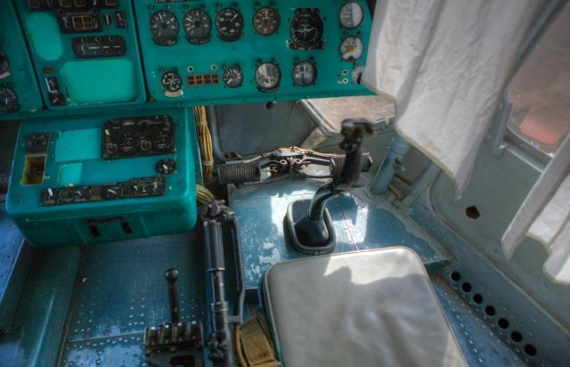 Вертолет - гигант МИ-12 Вертолет - гигант МИ-12