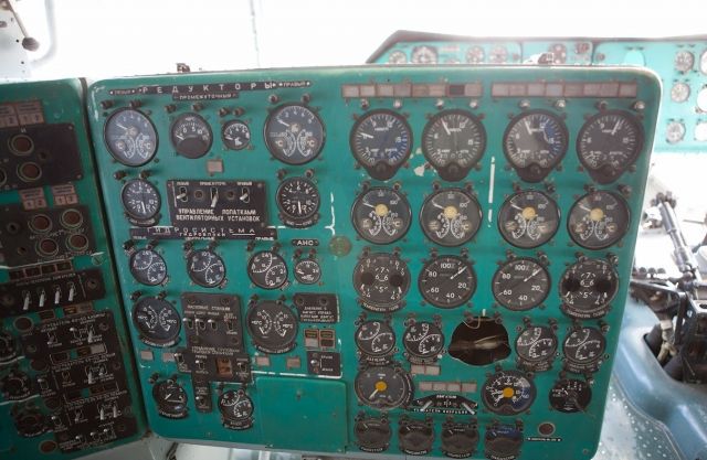Вертолет - гигант МИ-12 Вертолет - гигант МИ-12