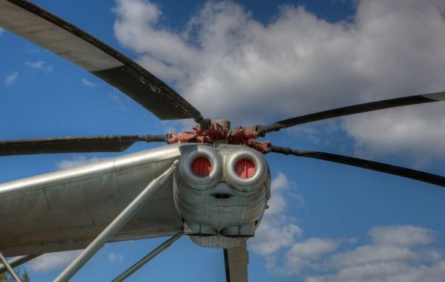 Вертолет - гигант МИ-12 Вертолет - гигант МИ-12
