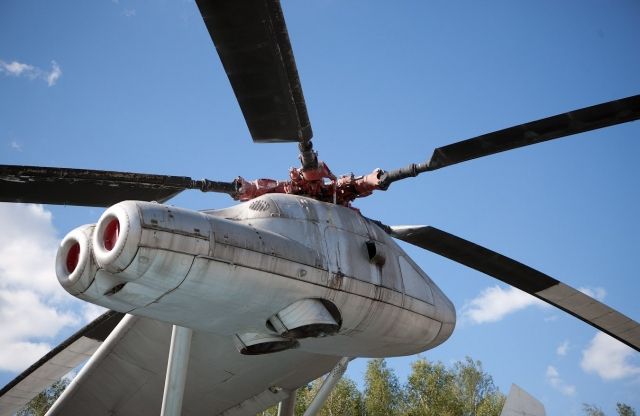 Вертолет - гигант МИ-12 Вертолет - гигант МИ-12
