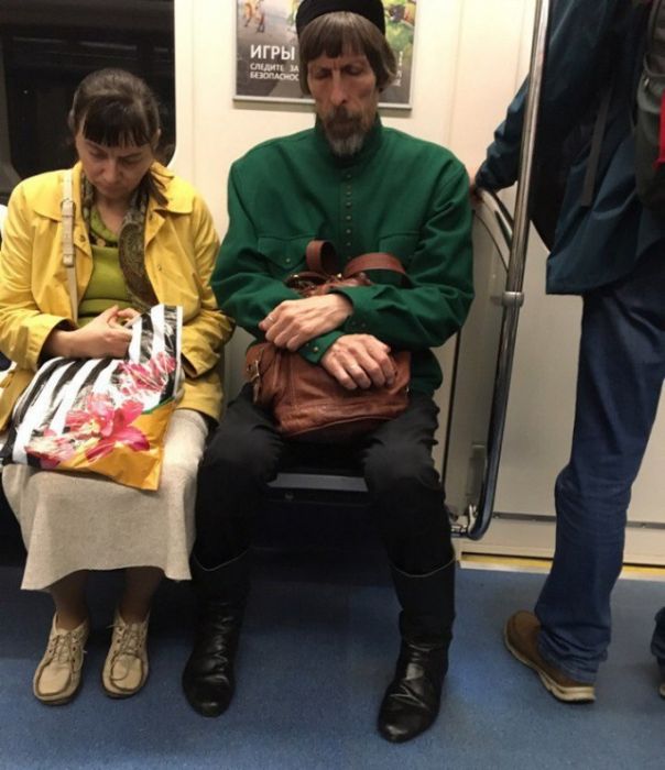 Модные пассажиры метро