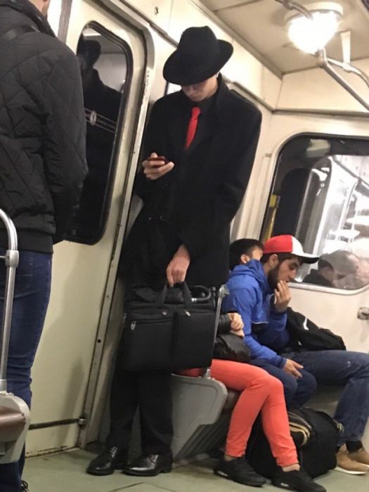 Модные пассажиры метро