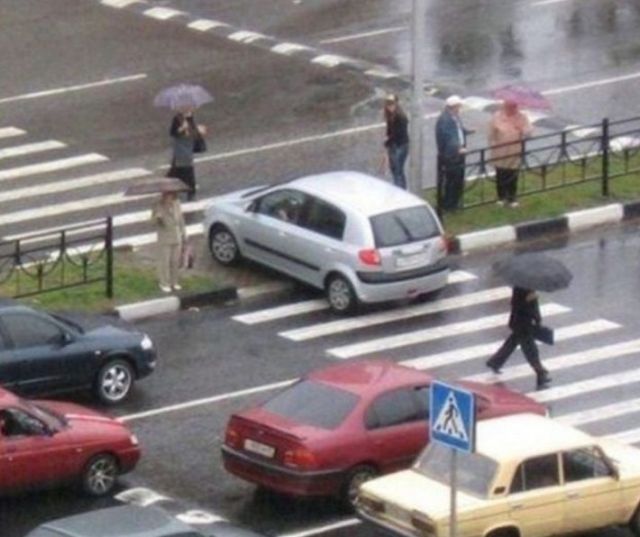 Женщины за рулем