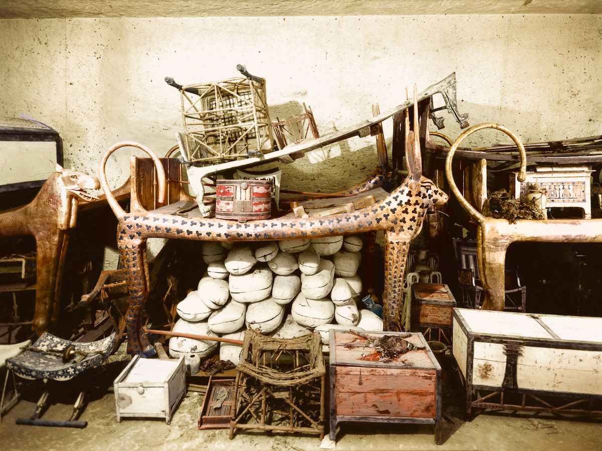 История обнаружения гробницы Тутанхамона в цветных фотографиях История обнаружения гробницы Тутанхамона в цветных фотографиях