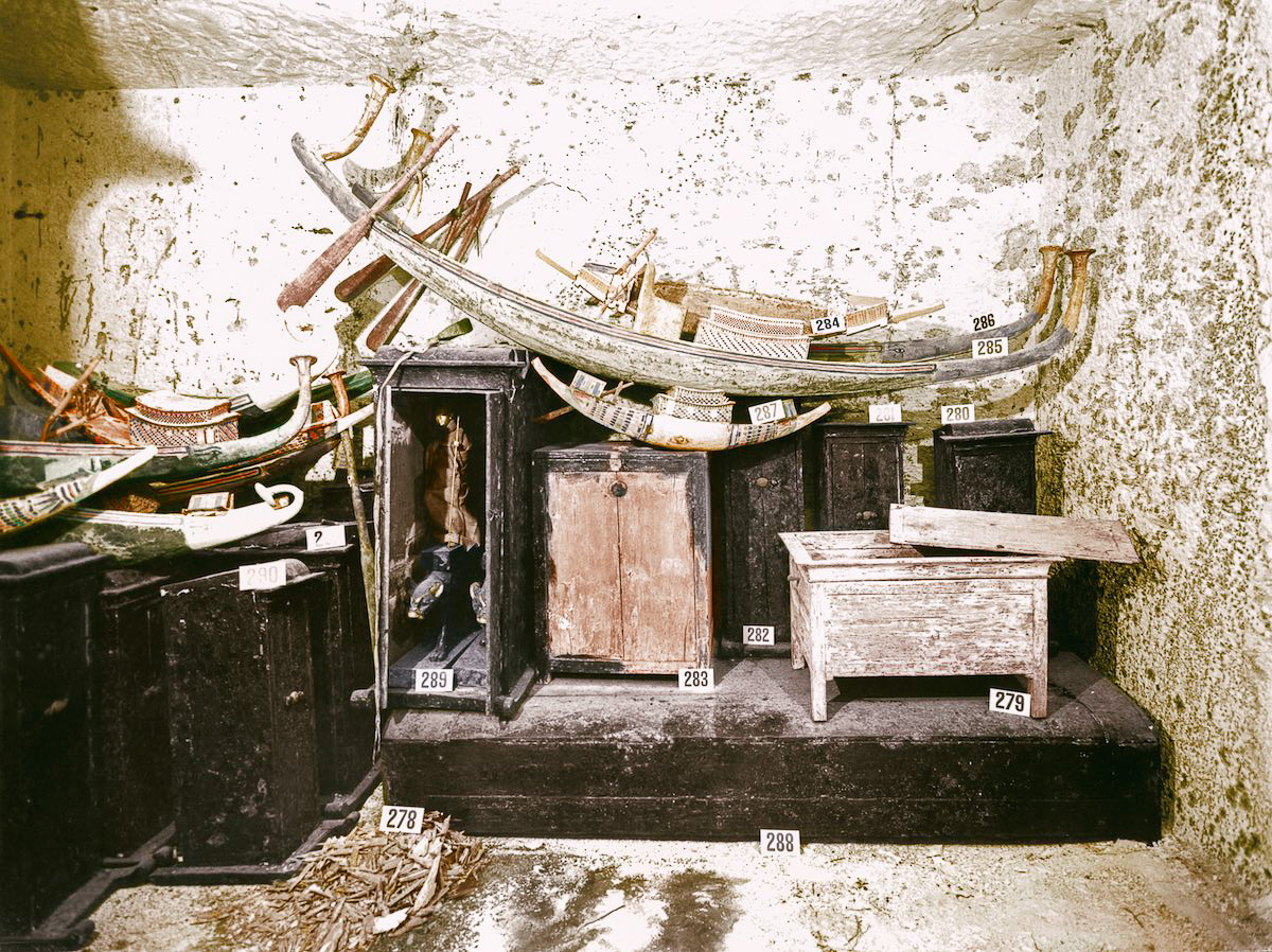 История обнаружения гробницы Тутанхамона в цветных фотографиях История обнаружения гробницы Тутанхамона в цветных фотографиях