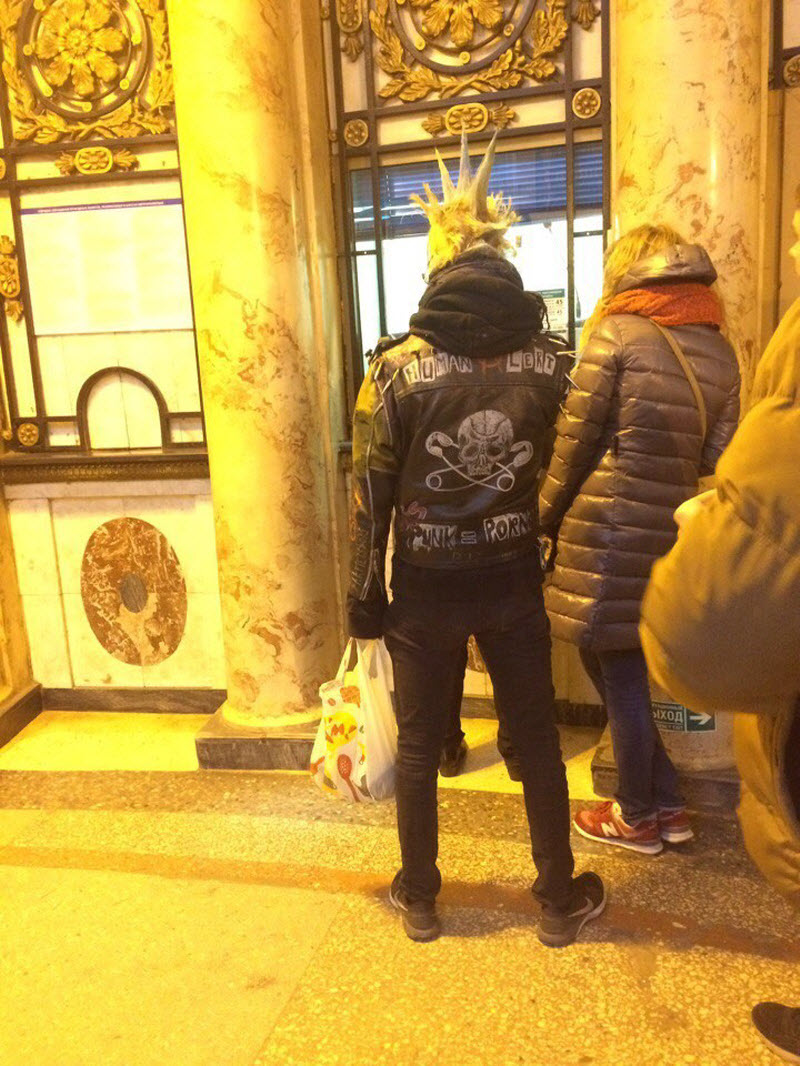 Модники из российского метрополитена