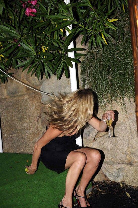 Падения знаменитостей