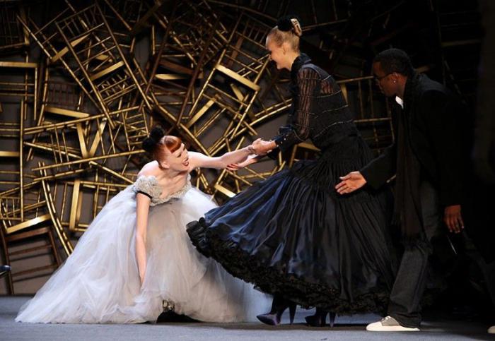 Падения знаменитостей