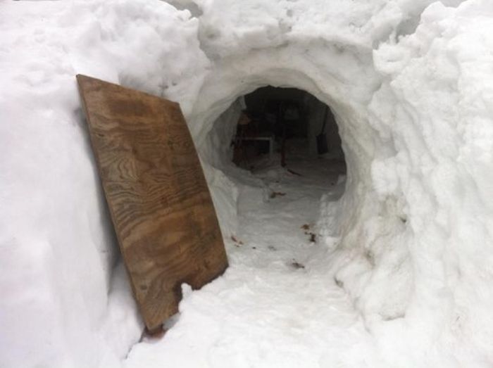 Хижина из снега