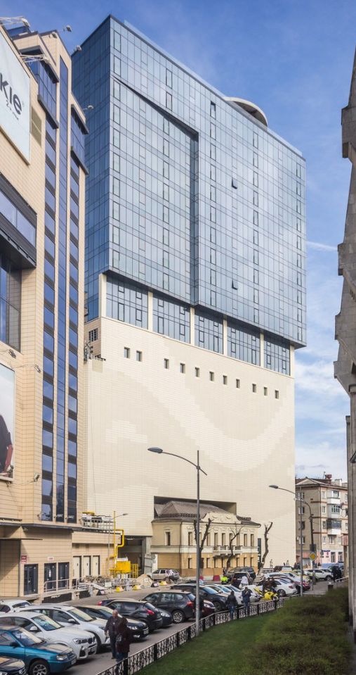 Слияние эпох в современной городской архитектуре