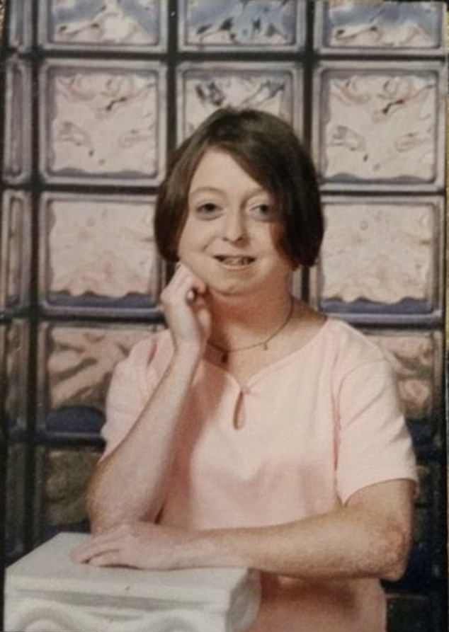 30-летняя женщина, выглядящая как бабушка, несказанно удивила врачей