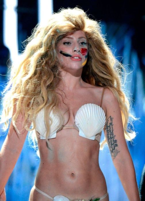 Новый наряд от Lady Gaga