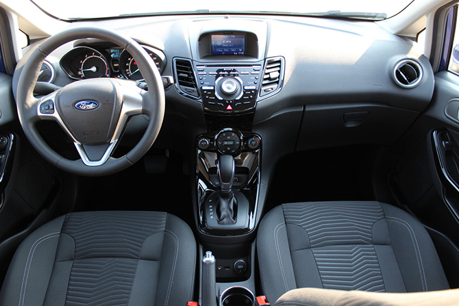 Пробуем седан Ford Fiesta 2015 «на вкус» Пробуем седан Ford Fiesta 2015 «на вкус»