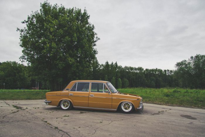 Уникальный автомобиль Lada 1500 с пневматической подвеской