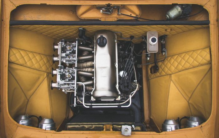 Уникальный автомобиль Lada 1500 с пневматической подвеской