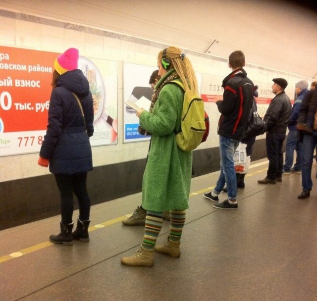 Модницы и модники из метрополитена