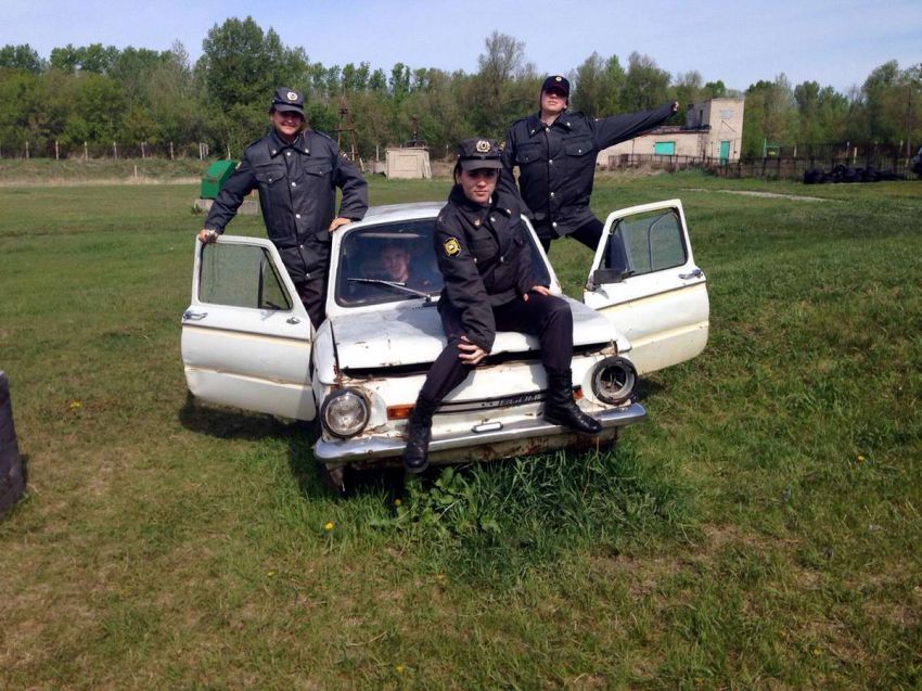 Лица девушек из российской полиции