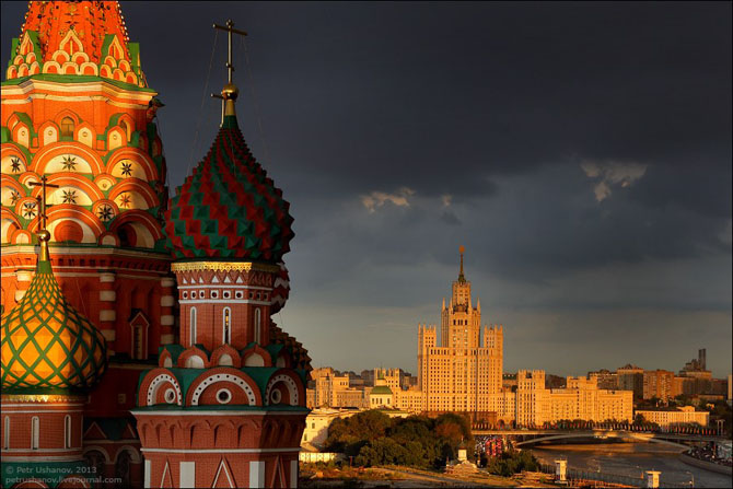 Виды со Спасской башни Московского Кремля