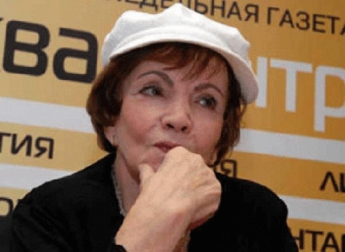 Римма Казакова о «ничтожности предмета любви»: почему знаменитая поэтесса осталась одинокой Римма Казакова о «ничтожности предмета любви»: почему знаменитая поэтесса осталась одинокой