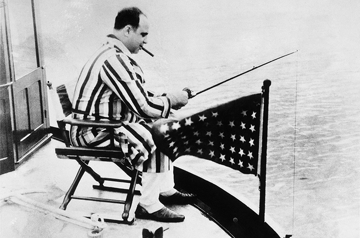 Аль Капоне: легендарный гангстер XX века Аль Капоне: легендарный гангстер XX века