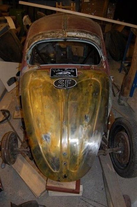 Подарил машину сыну