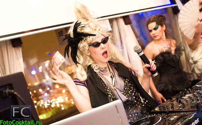 Люди из наших ночных клубов (48 фото)