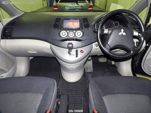 Какие автомобили можно купить в Японии за 100 000 рублей?