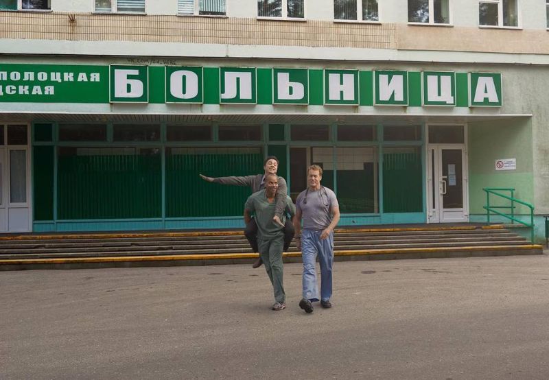 Всем знакомых персонажей переселили в российскую реальность, и они отлично прижились