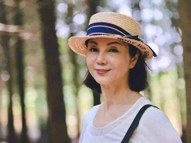 Как вы думаете, сколько лет этой женщине?