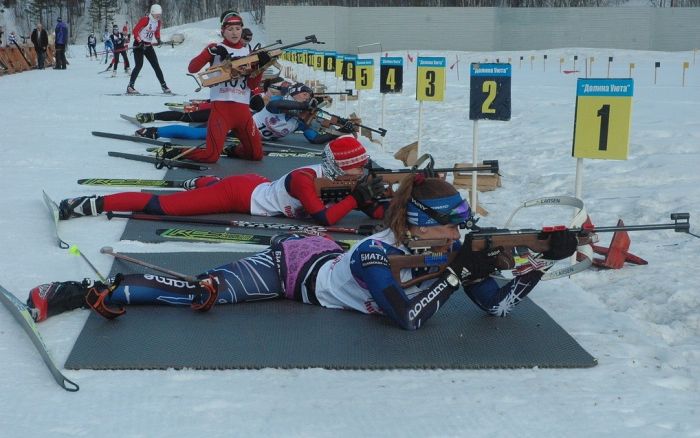 Юная биатлонистка в нижнем белье (7 фото)