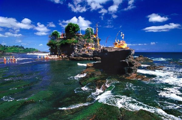 Самые удивительные острова (10 фото)