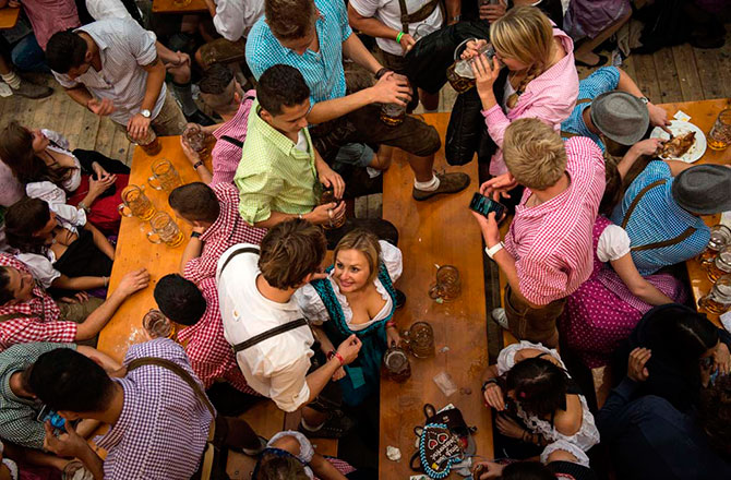 Лучшие фотографии Октоберфест 2012 (34 фото) Лучшие фотографии Октоберфест 2012 (34 фото)