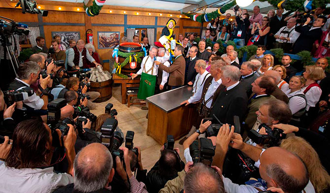Лучшие фотографии Октоберфест 2012 (34 фото) Лучшие фотографии Октоберфест 2012 (34 фото)
