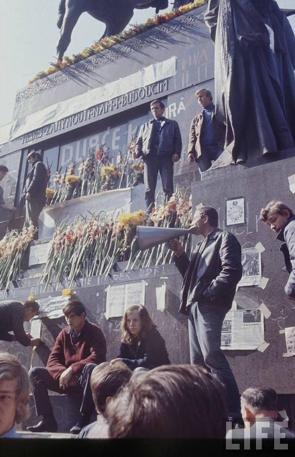 Взгляд на вторжение в Чехословакию 45 лет спустя