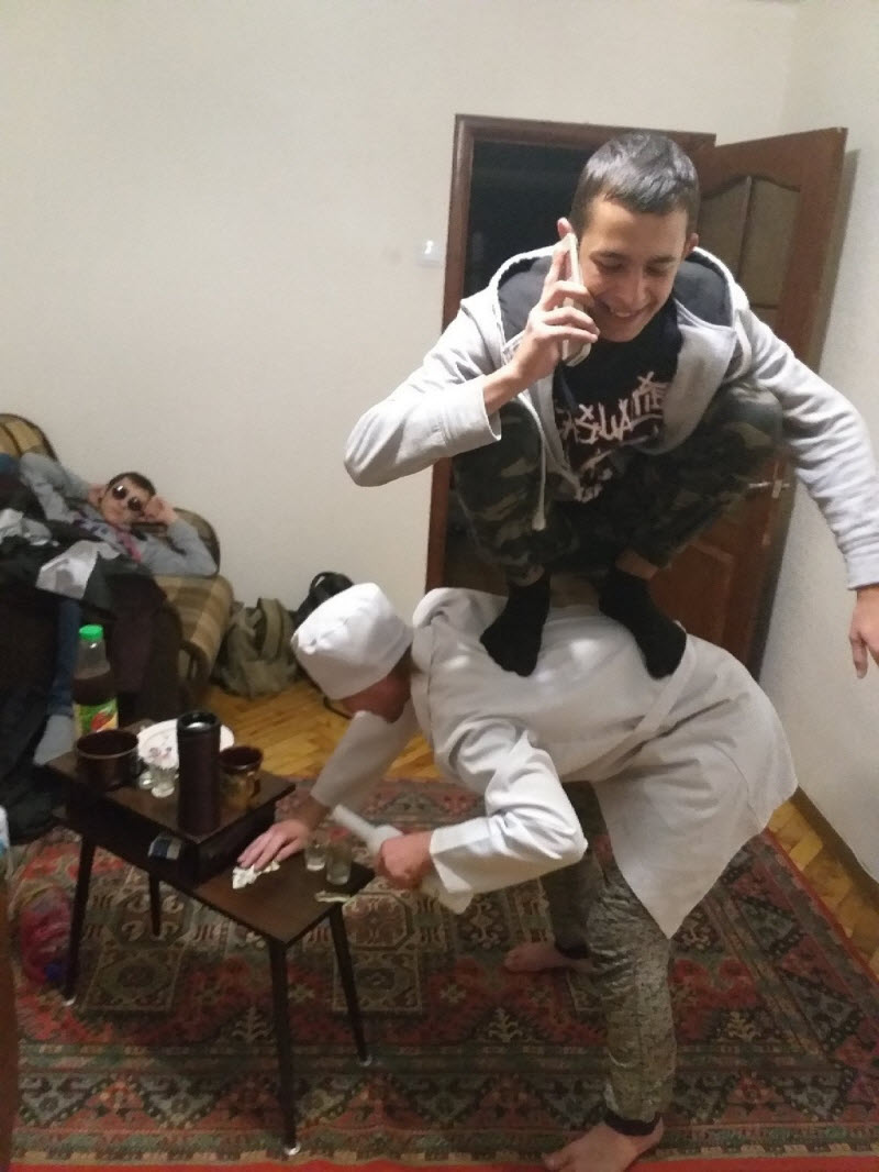 Молодёжные пьянки и вечеринки