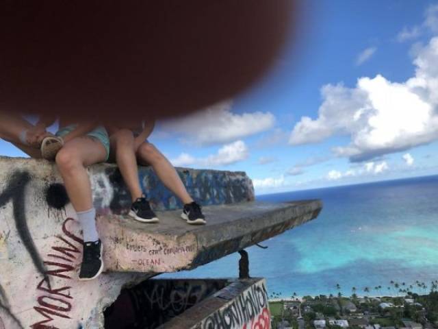 Не просите незнакомцев вас сфотографировать