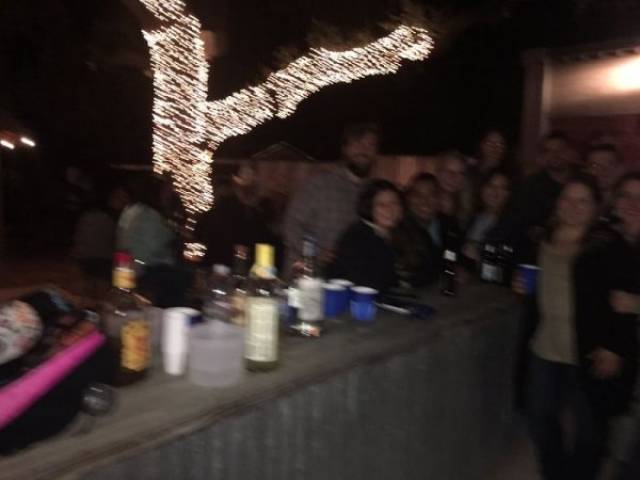 Не просите незнакомцев вас сфотографировать